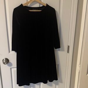 Urban Coco Velvet Black Long Sleeve Dress